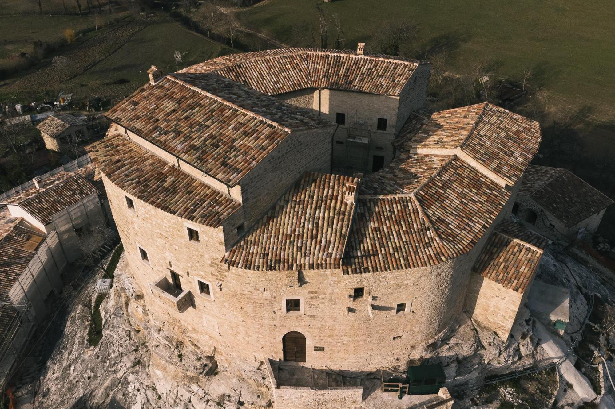 Castel Di Luco Hotel Acquasanta Terme Exterior photo